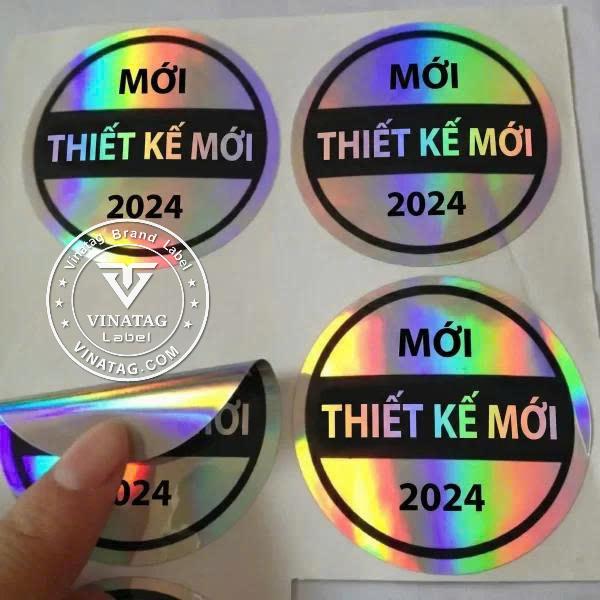 Tem decal cuộn in màu cho bao bì sản phẩm Vinatag