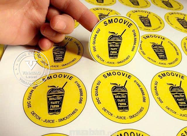Chi tiết in và bế tem decal QR Code mã vạch theo yêu cầu